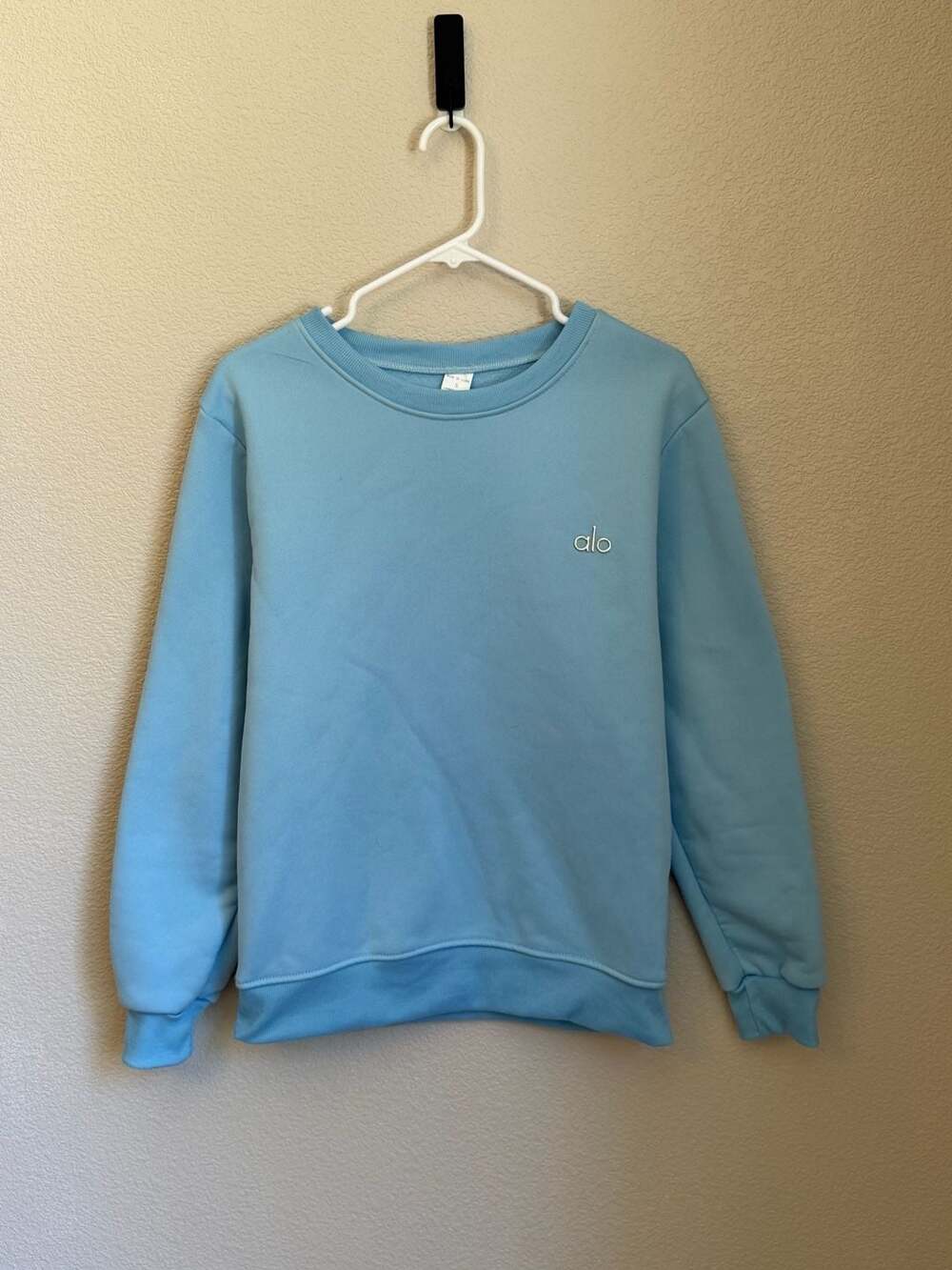 Alo Crew Neck Pullover Blue Sweatshirt